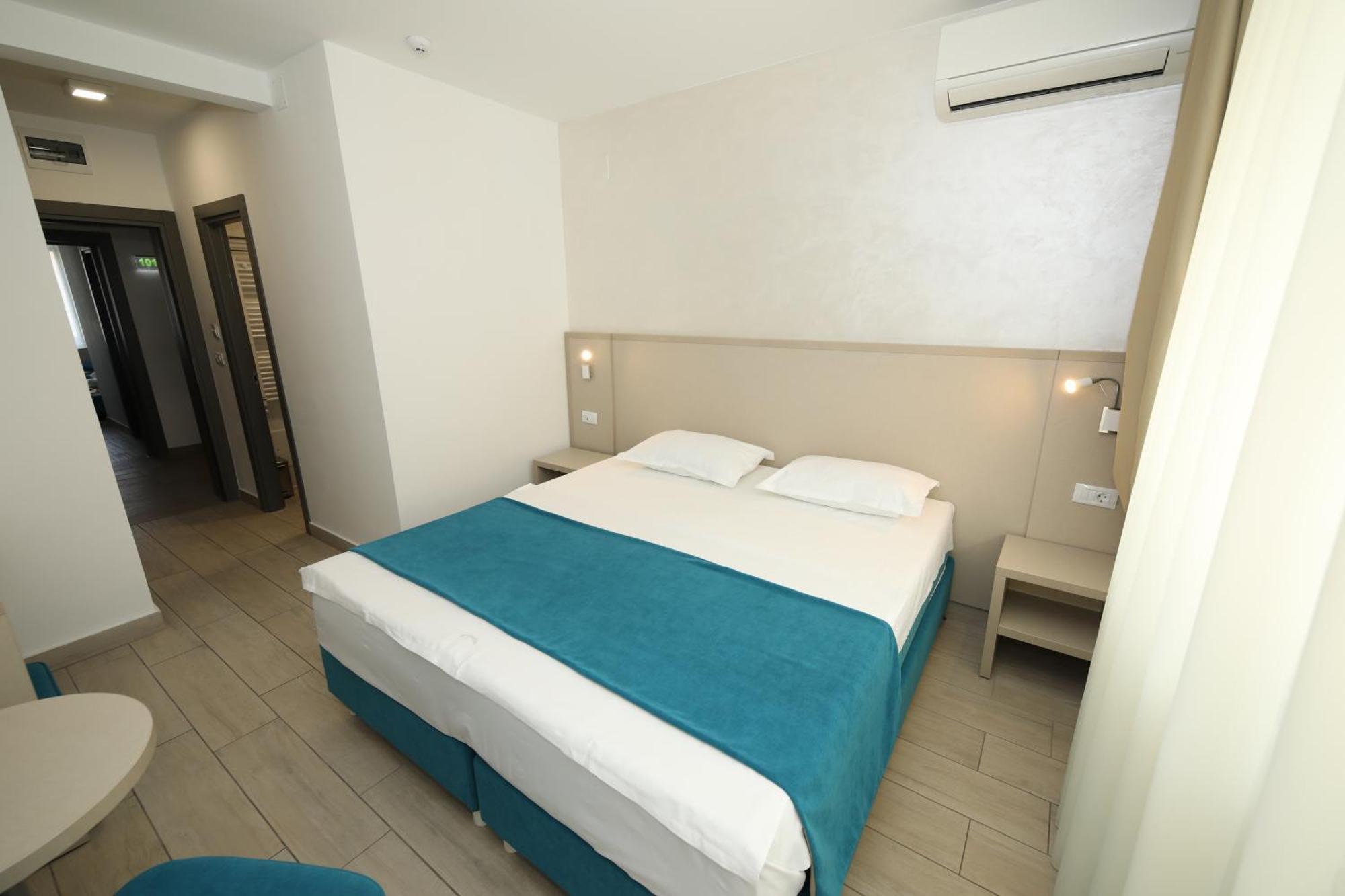 Hotel Delfin Mamaia Ngoại thất bức ảnh